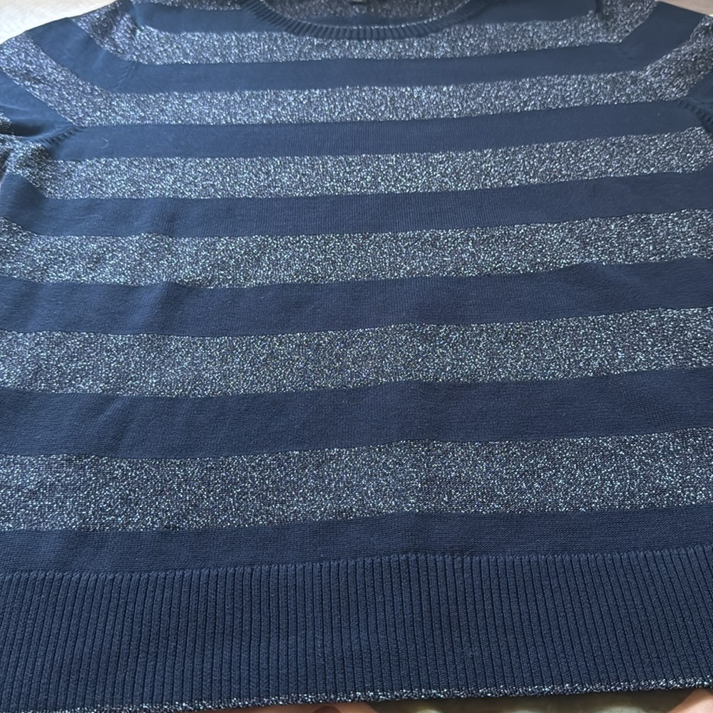Brooks Brothers Navy Blue And Silver Short Sleeve Top - Picture 4 of 11